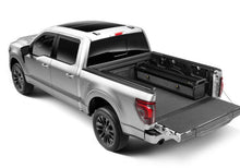 Load image into Gallery viewer, RealTruck 19-26 RAM 1500 5.7ft Bed w/RAMBOX (w or w/o MultiFunc Tailgate) RetraxPRO EZ-Off FRC-4000